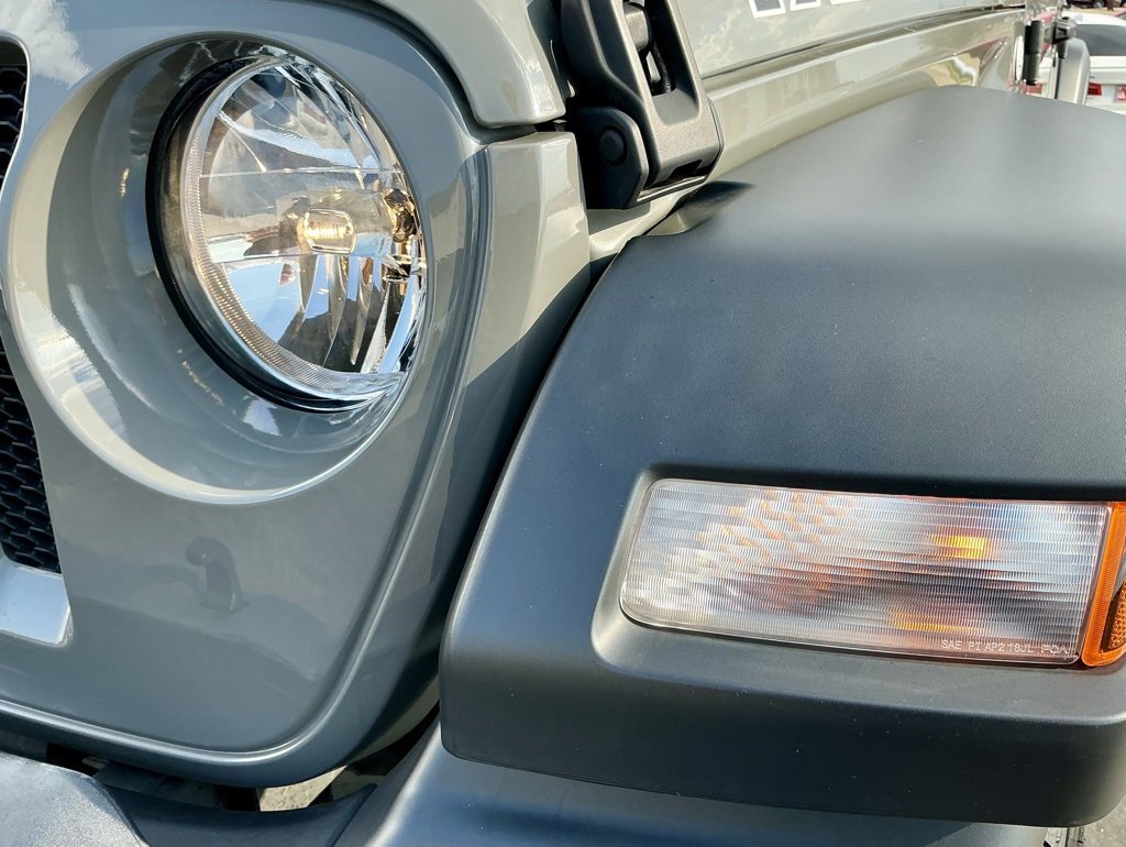 Used 2021 Jeep Wrangler Unlimited Islander image 10