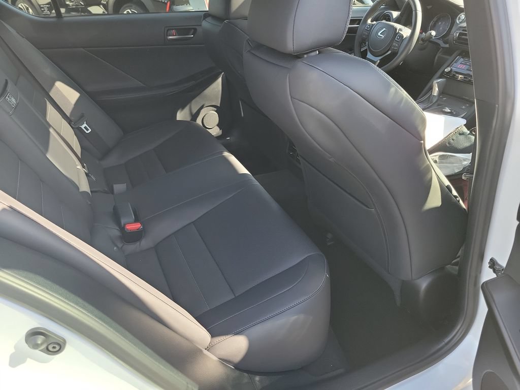 Used 2025 Lexus IS 350 F Sport RWD image 18