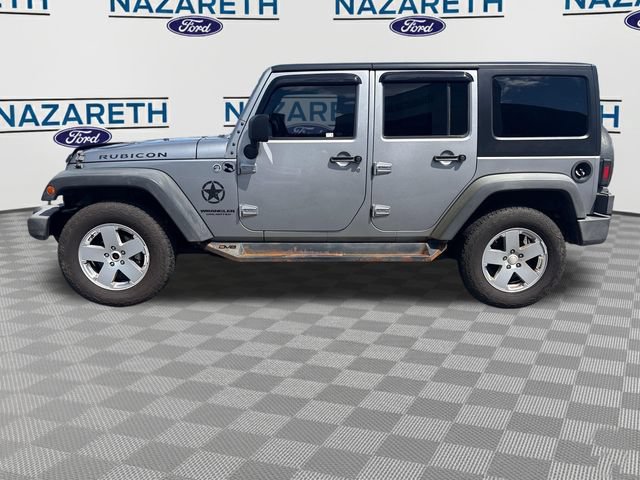 Used 2015 Jeep Wrangler Unlimited Rubicon w/ Connectivity Group AWD/4WD image 4