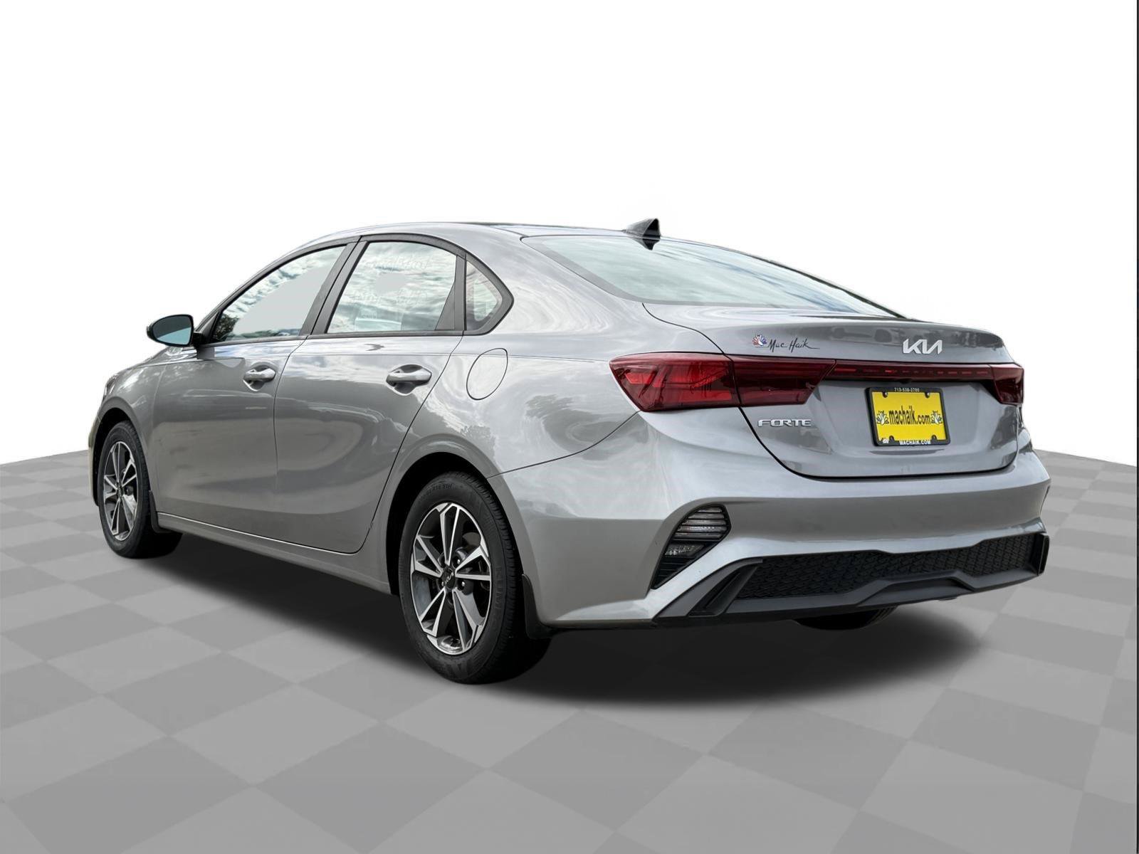Used 2024 Kia Forte LXS FWD image 3