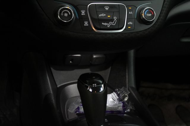 Used 2018 Chevrolet Malibu LS FWD image 20