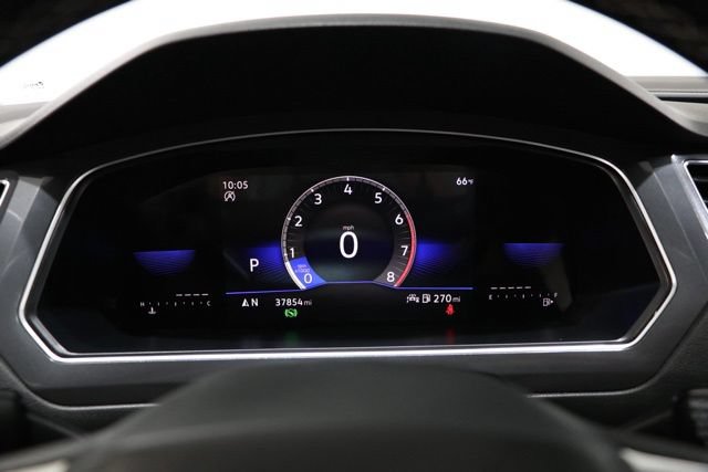Used 2023 Volkswagen Tiguan SE R-Line FWD image 23