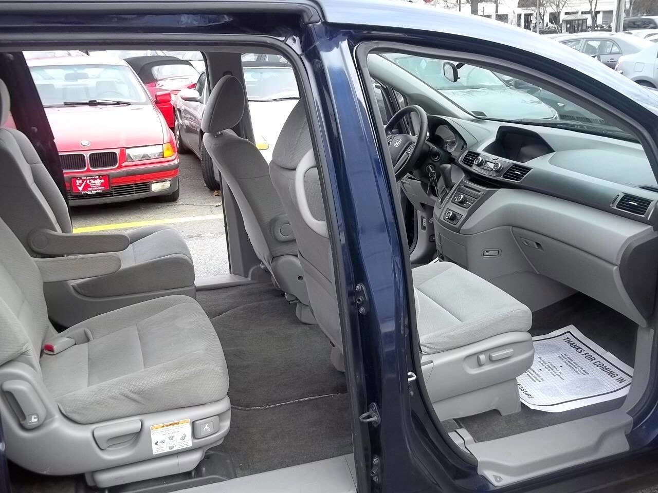 Used 2014 Honda Odyssey LX image 10