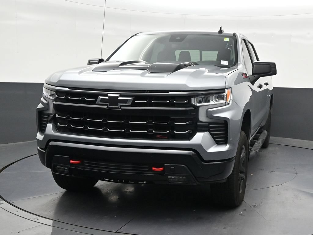 Used 2024 Chevrolet Silverado 1500 LT Trail Boss w/ Convenience Package II AWD/4WD image 9