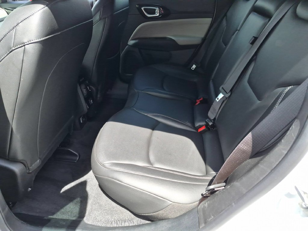 Used 2025 Jeep Compass Limited AWD/4WD image 26