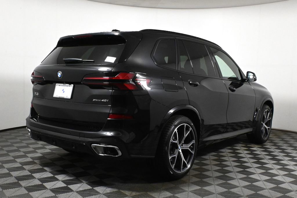 Used 2026 BMW X5 xDrive40i w/ M Sport Package image 7
