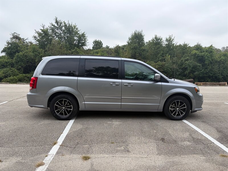 Used 2018 Dodge Grand Caravan GT FWD image 6