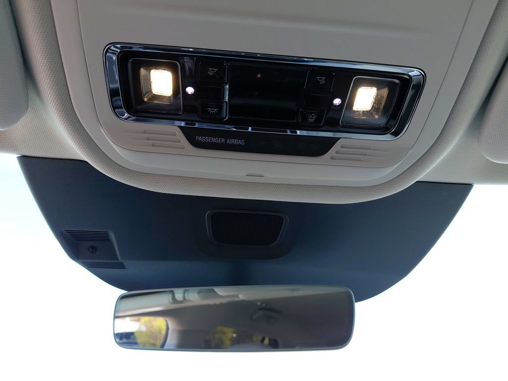 New 2026 Lincoln Aviator AWD w/ Jet Appearance Package image 23