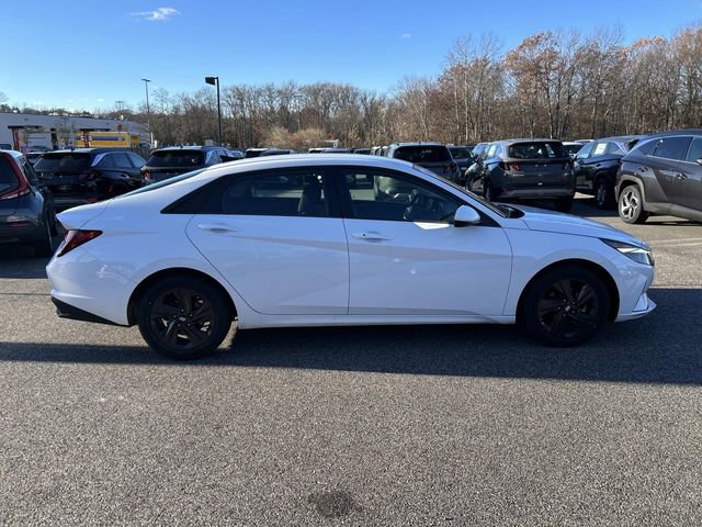 Certified 2023 Hyundai Elantra SEL image 2