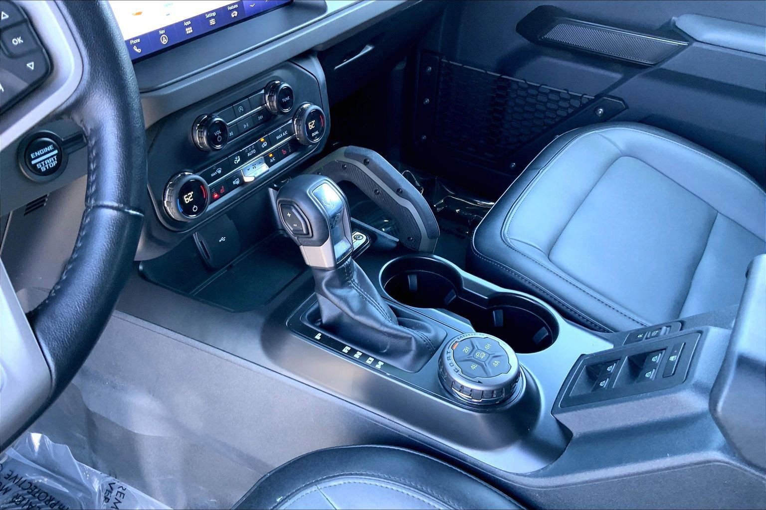 Used 2024 Ford Bronco Everglades image 16