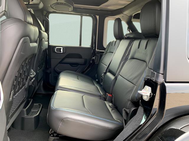 Used 2023 Jeep Wrangler Unlimited Rubicon 4xe w/ Dual Top Group image 17