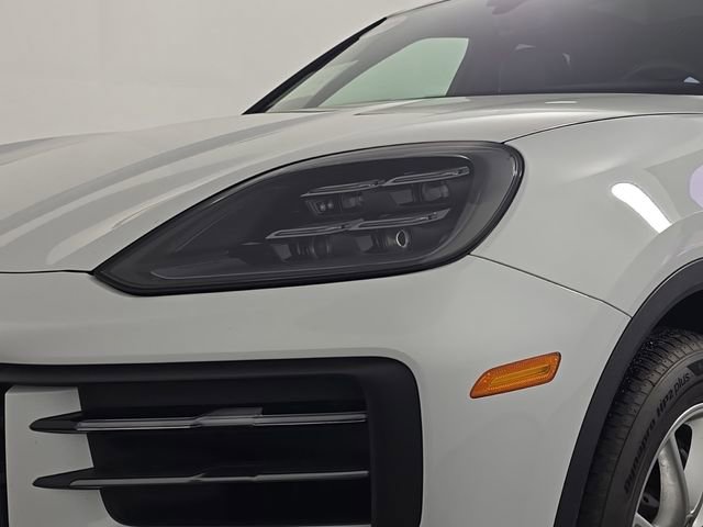 Certified 2024 Porsche Cayenne image 12