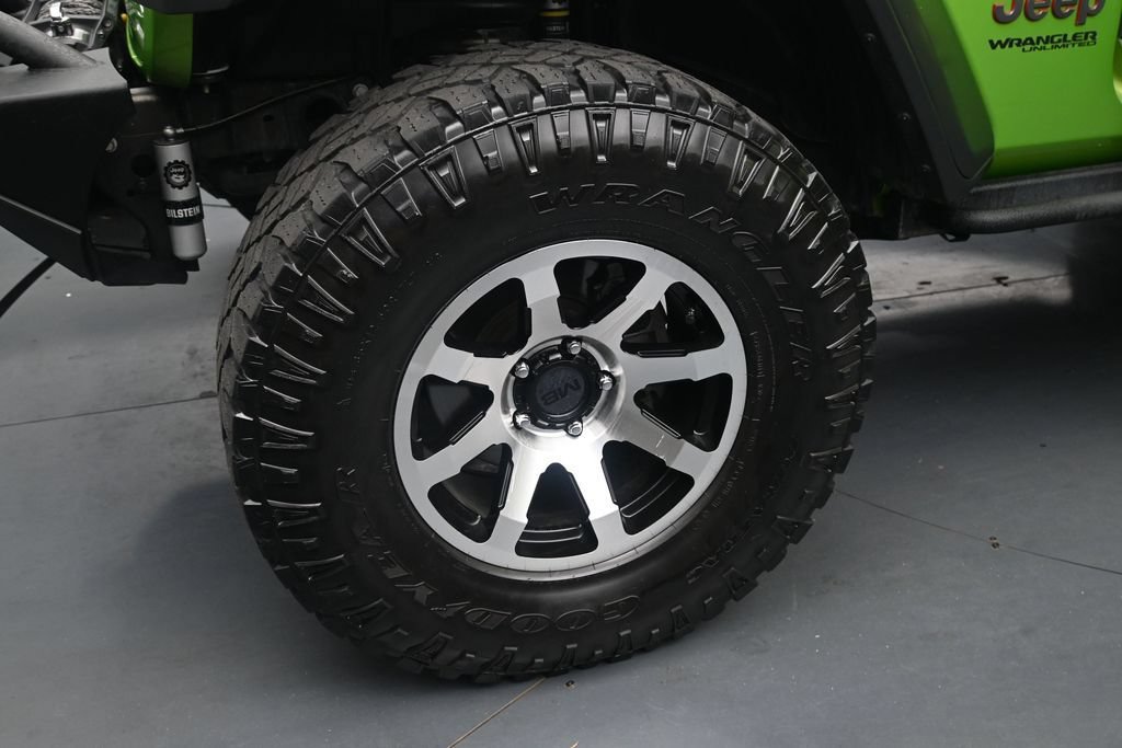 Used 2018 Jeep Wrangler Unlimited Rubicon AWD/4WD image 10