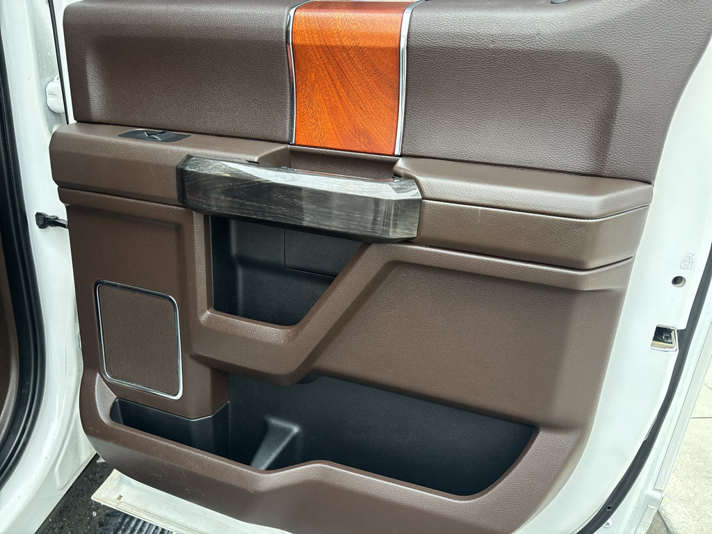 Used 2019 Ford F150 King Ranch w/ Equipment Group 601A Luxury AWD/4WD image 27