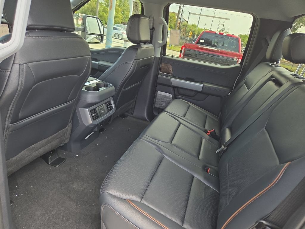 New 2026 Ford F250 Lariat w/ Black Appearance Package AWD/4WD image 11