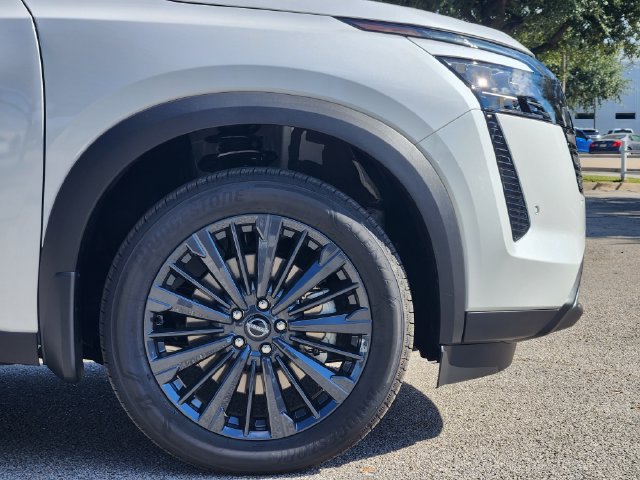 New 2026 Nissan Pathfinder SL w/ SL Premium Package FWD image 8