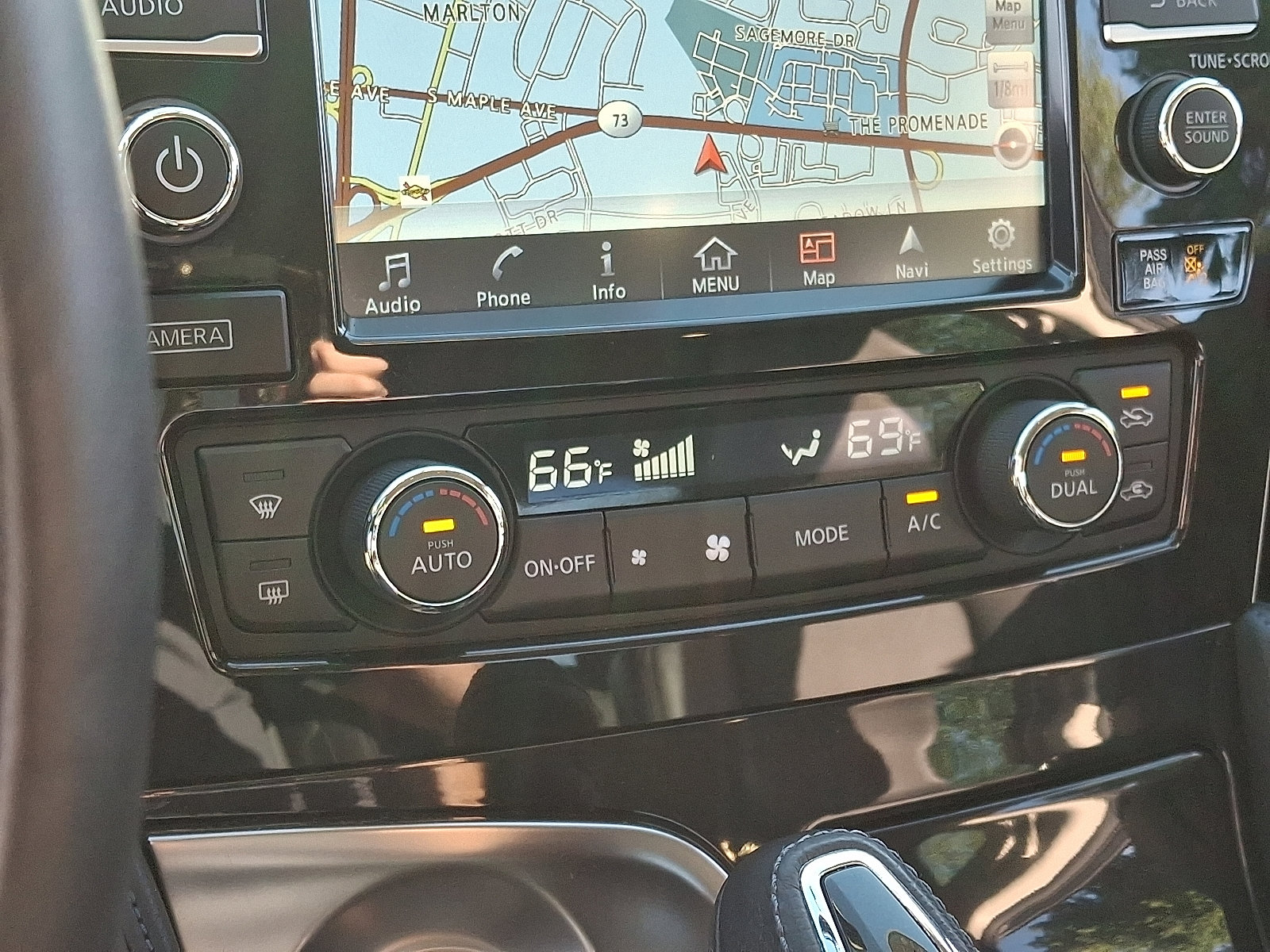 Used 2017 Nissan Maxima SR w/ Midnight Edition image 23