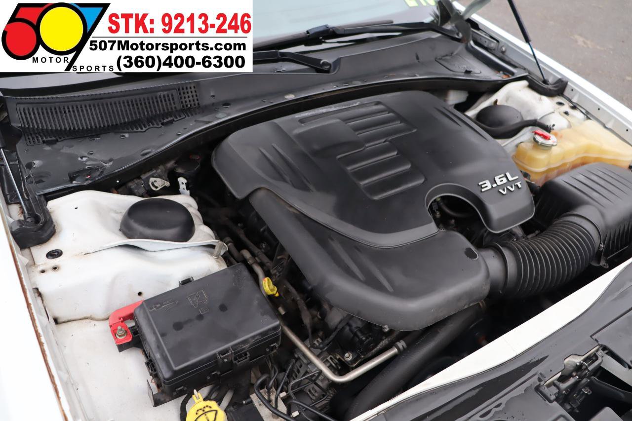 Used 2012 Chrysler 300 Limited RWD image 21