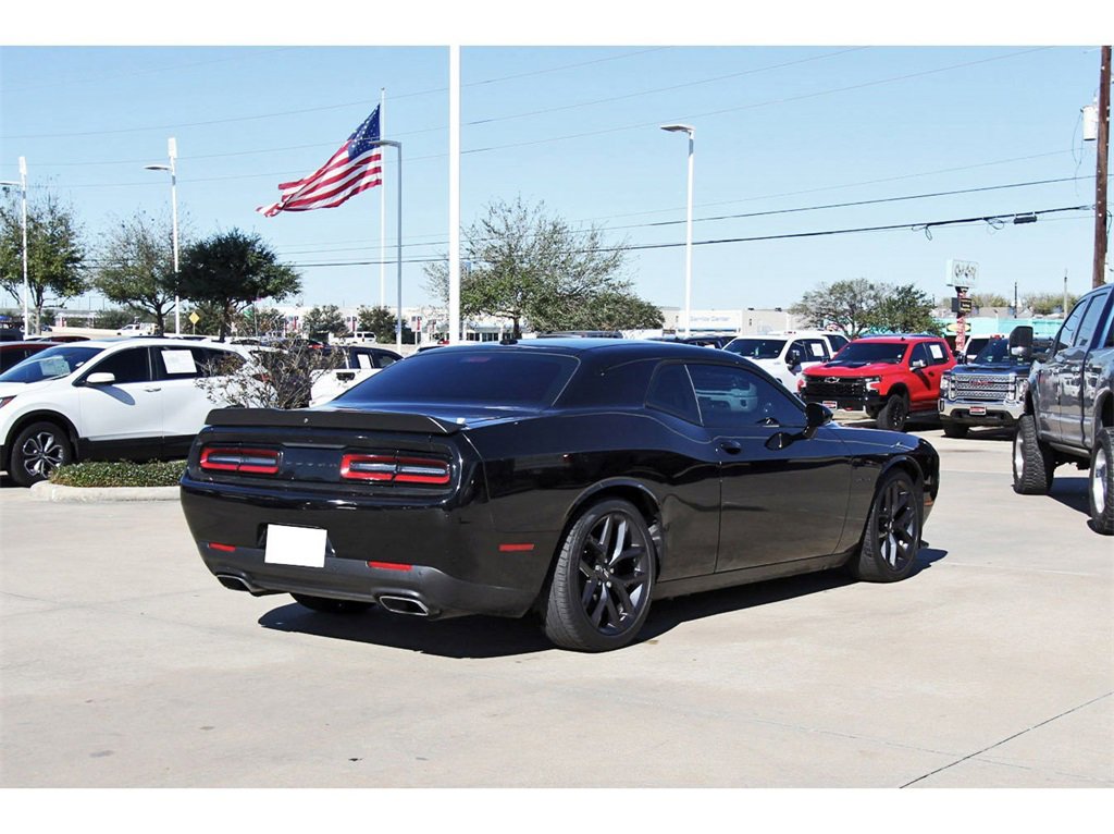 Used 2020 Dodge Challenger R/T w/ Blacktop Package image 6