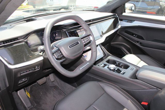 Used 2024 Jeep Wagoneer Launch Edition image 3