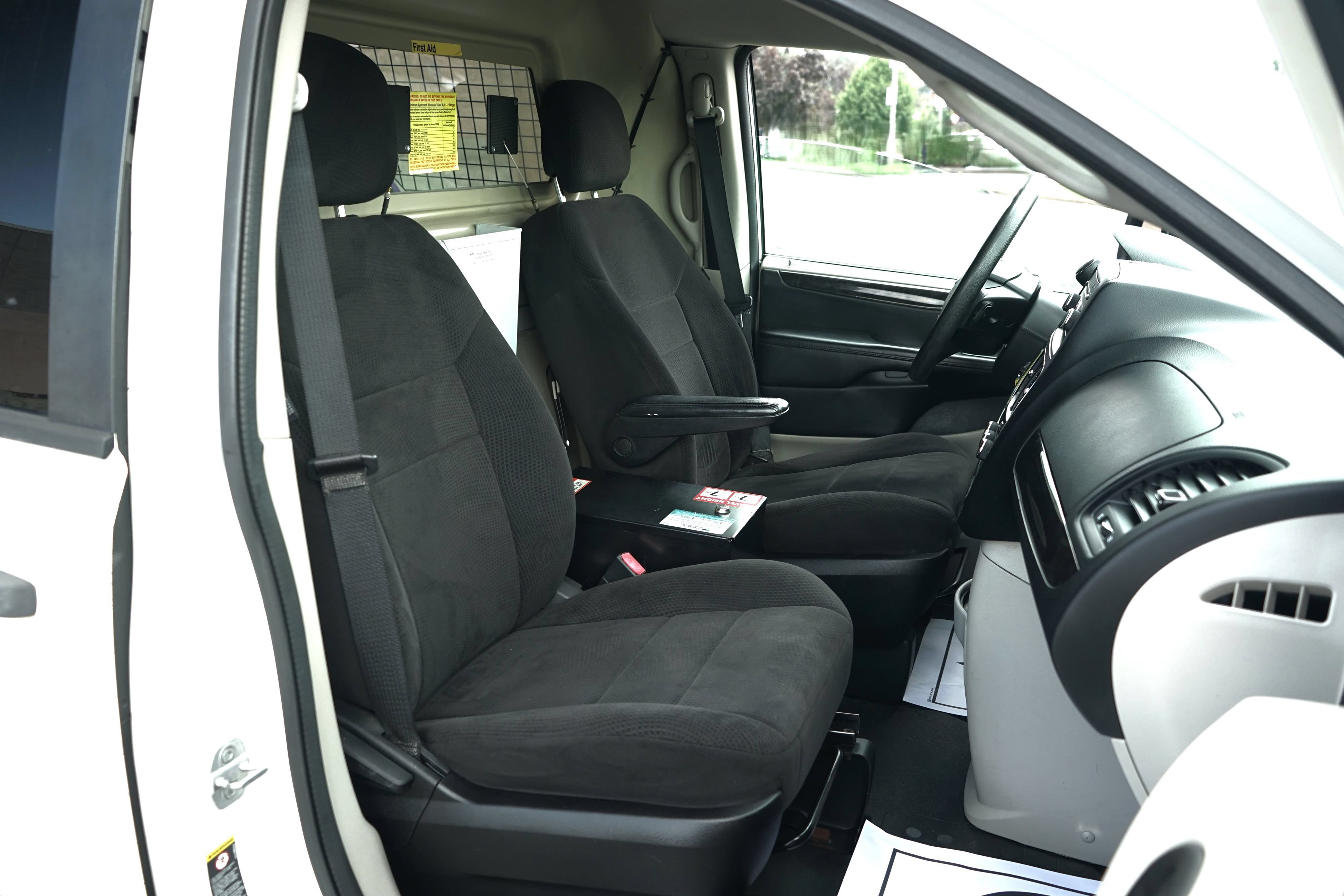 Used 2013 RAM C/V Tradesman FWD image 15