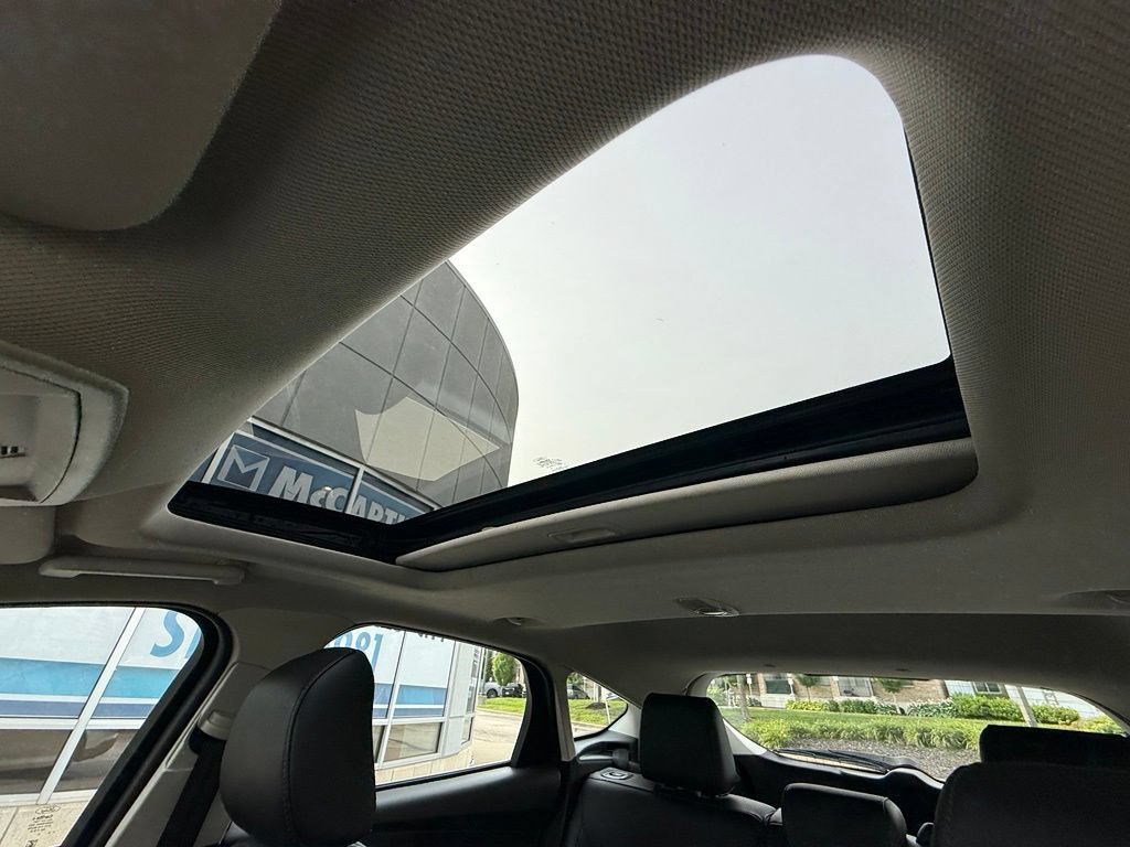 Used 2017 Ford Focus Titanium FWD image 27