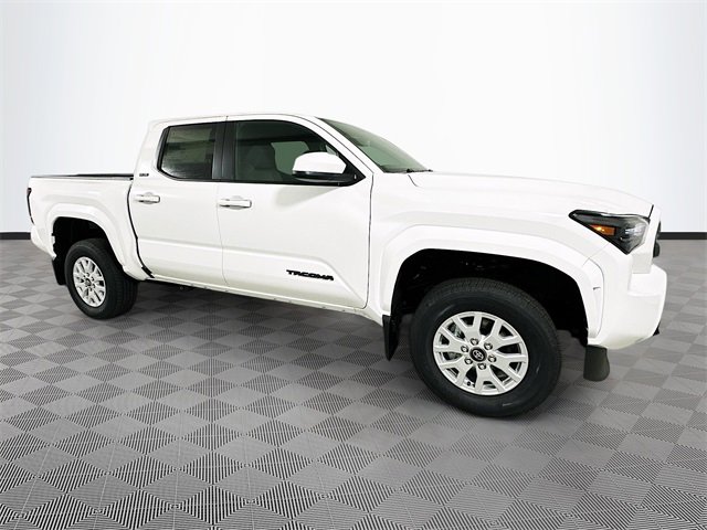 New 2025 Toyota Tacoma SR5 video 3