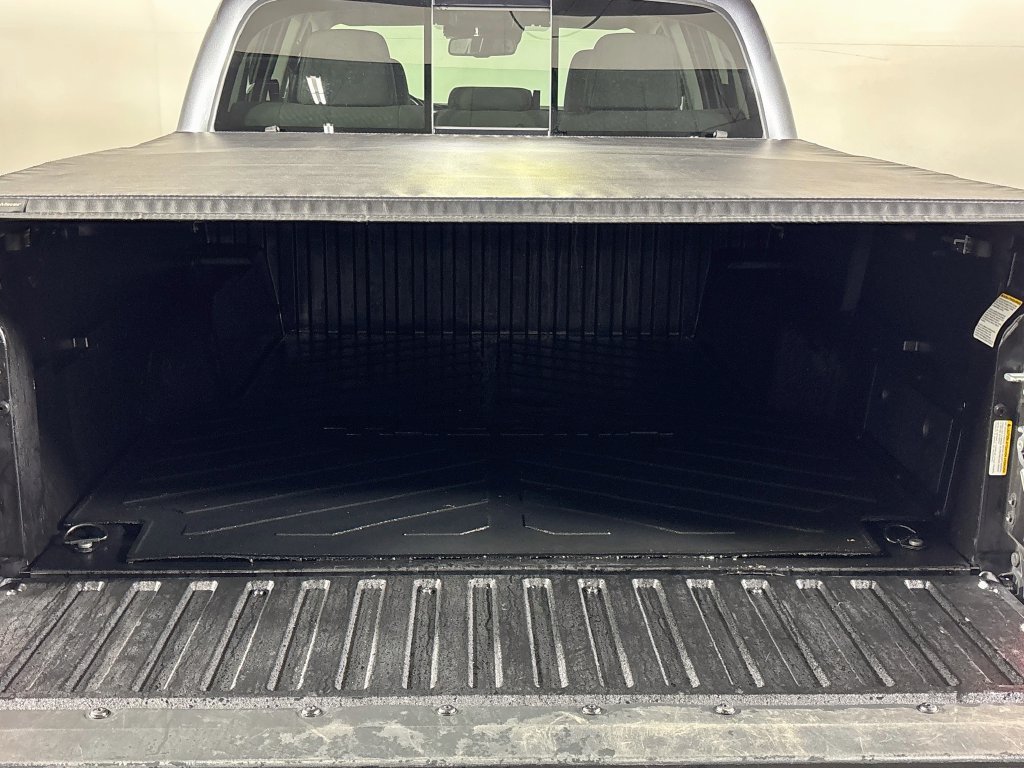 Used 2021 Toyota Tacoma SR5 RWD image 20