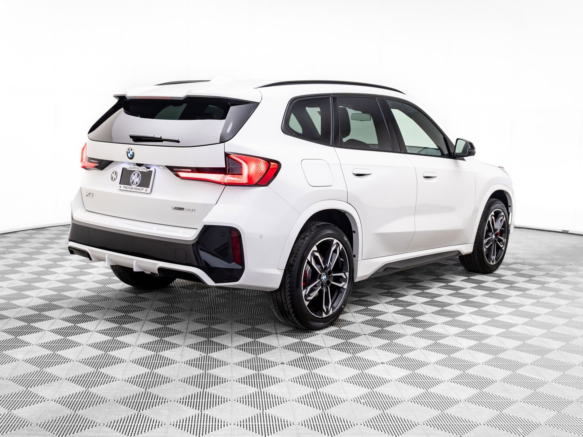 New 2026 BMW X1 xDrive28i w/ Technology Package AWD/4WD image 6