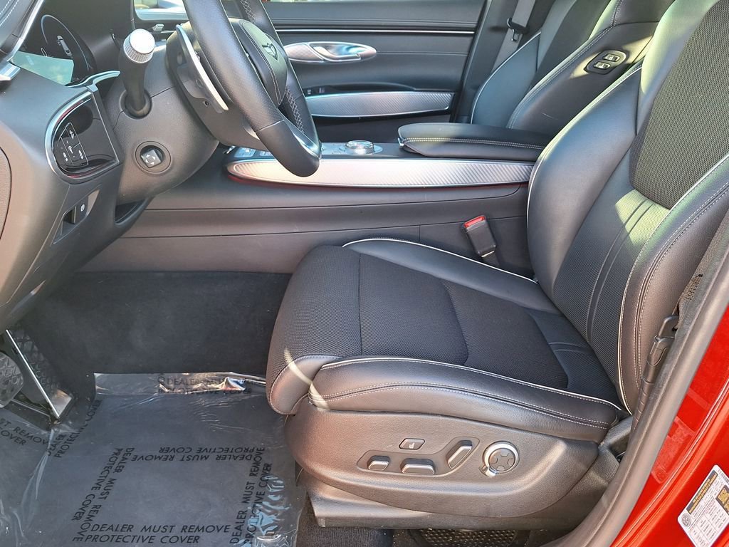 Used 2024 Genesis GV70 2.5T Sport Prestige w/ Sport Prestige Package image 11