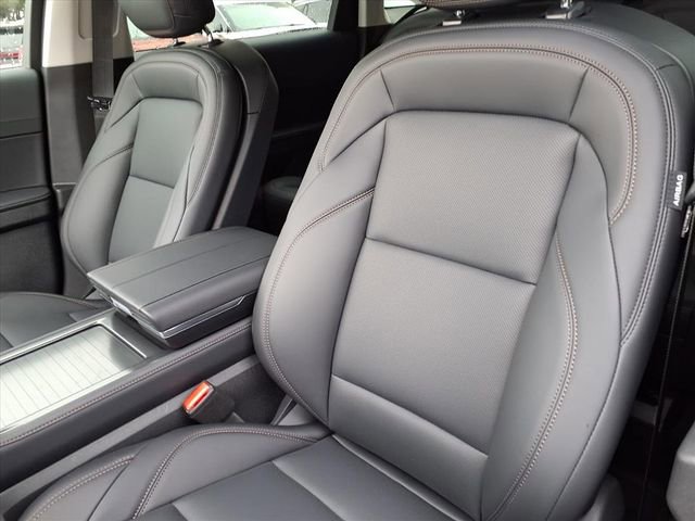 New 2026 Lincoln Nautilus Premier image 8