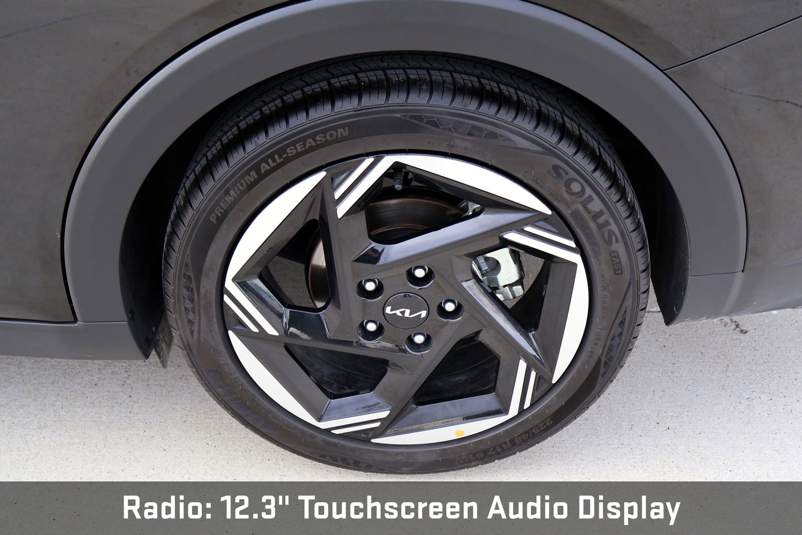 Used 2025 Kia K4 EX image 10