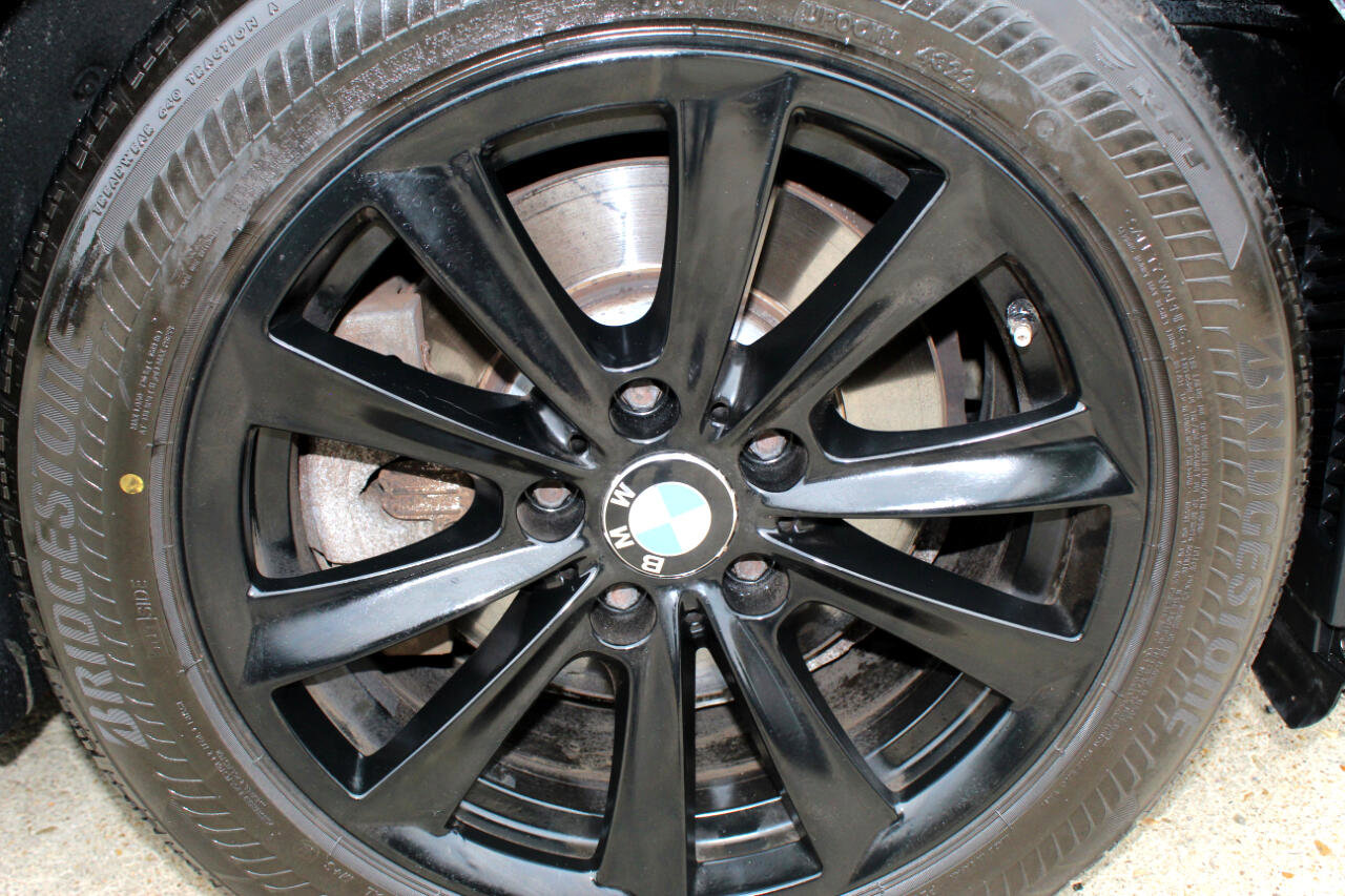 Used 2015 BMW 528i xDrive Sedan AWD/4WD image 40