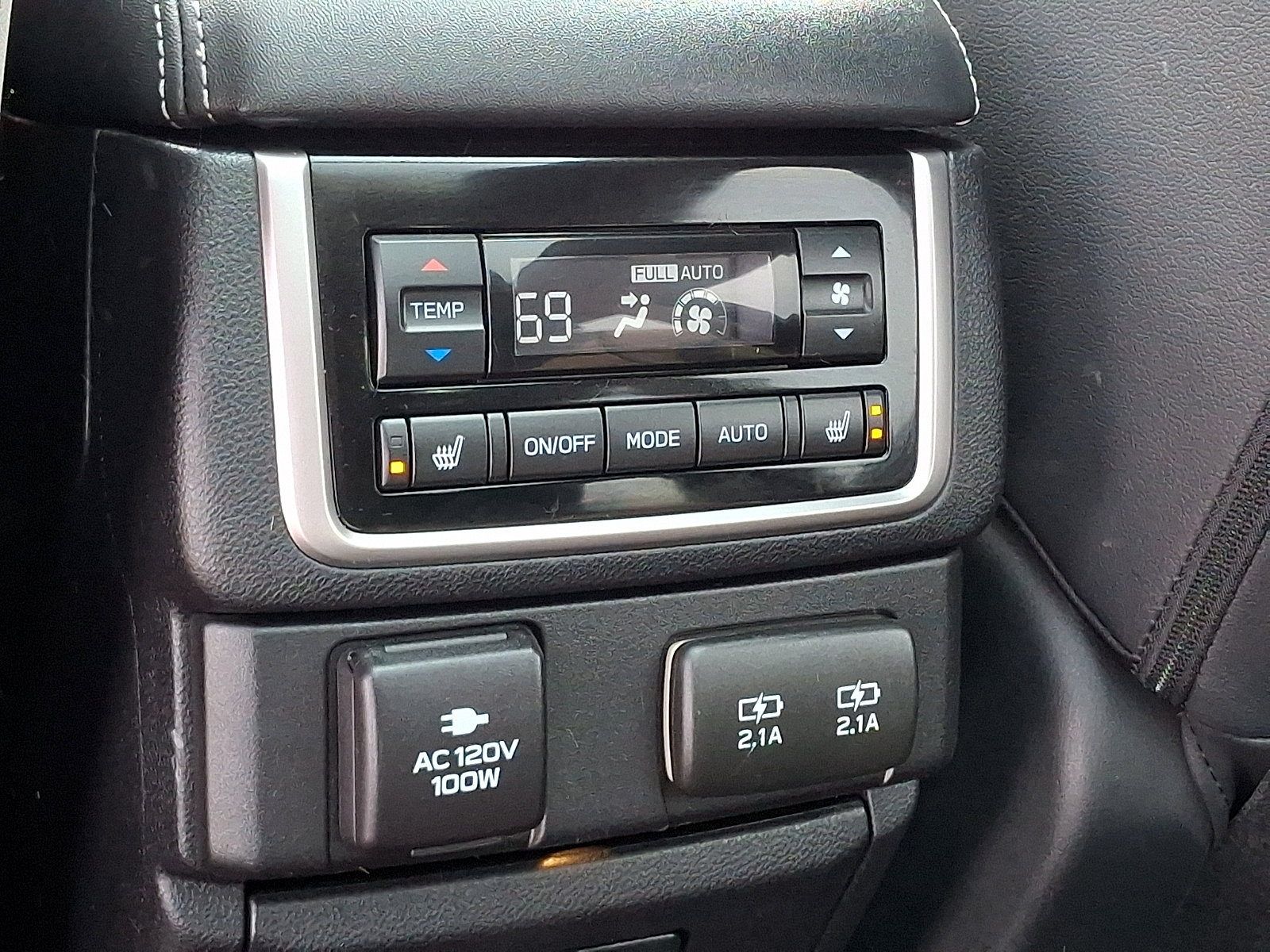Used 2022 Subaru Ascent Touring AWD/4WD image 14