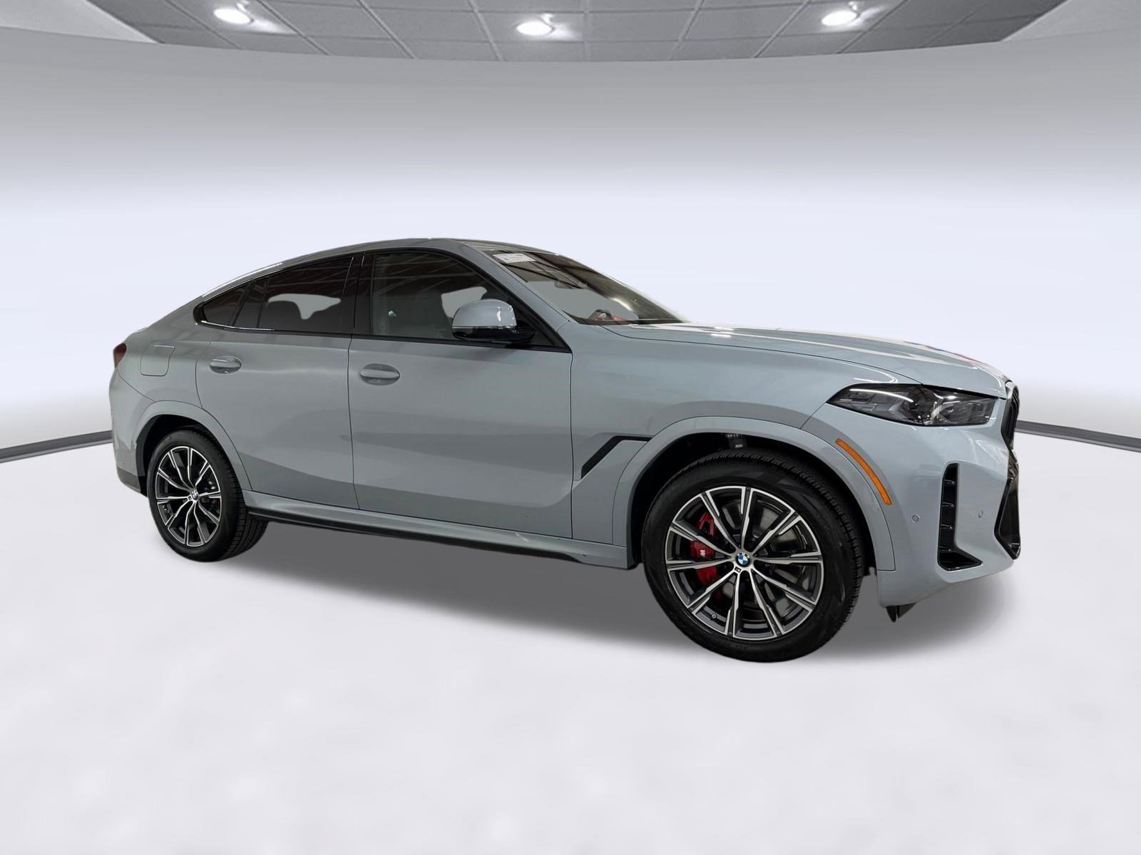 Used 2026 BMW X6 xDrive40i w/ Climate Comfort Package AWD/4WD image 5