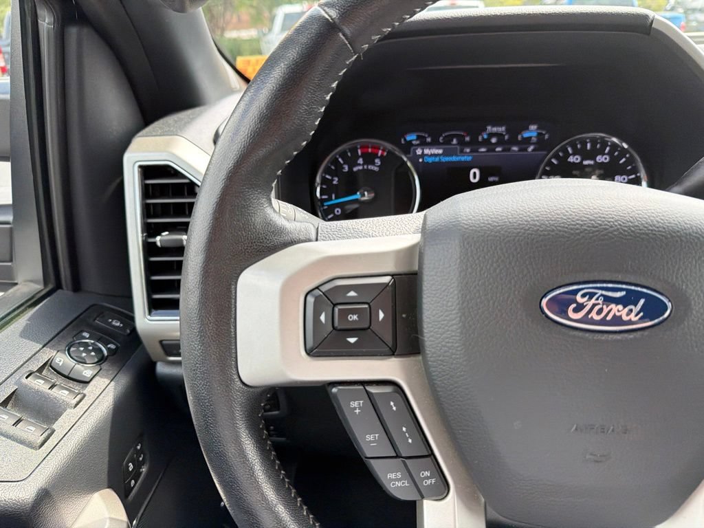 Used 2022 Ford F350 Lariat w/ Black Appearance Package AWD/4WD image 8