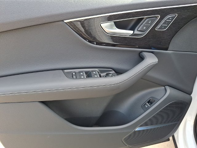 New 2026 Audi Q7 Premium Plus AWD/4WD image 9