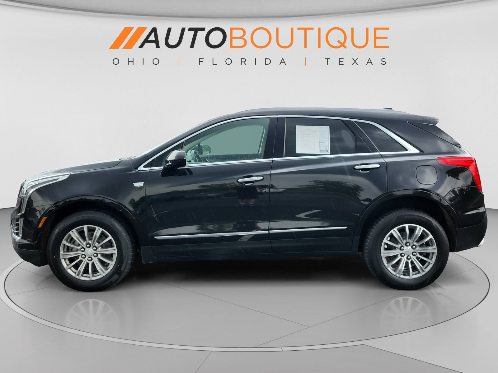 Used 2019 Cadillac XT5 Luxury AWD/4WD image 2