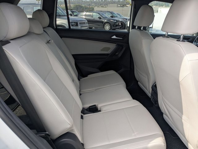 Used 2021 Volkswagen Tiguan SE R-Line FWD image 16