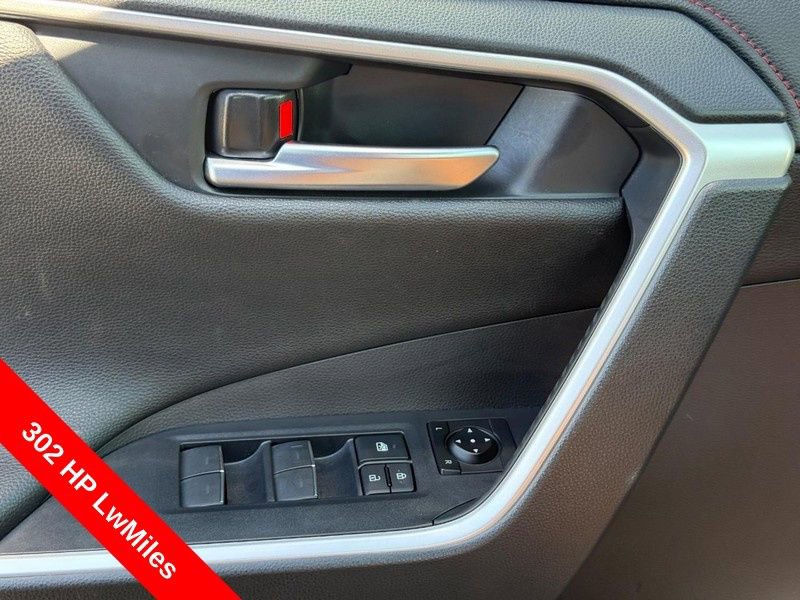 Used 2025 Toyota RAV4 XSE w/ Weather Package AWD/4WD image 27