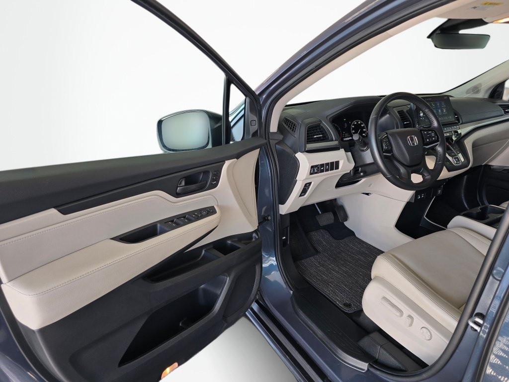 Used 2025 Honda Odyssey EX-L image 32