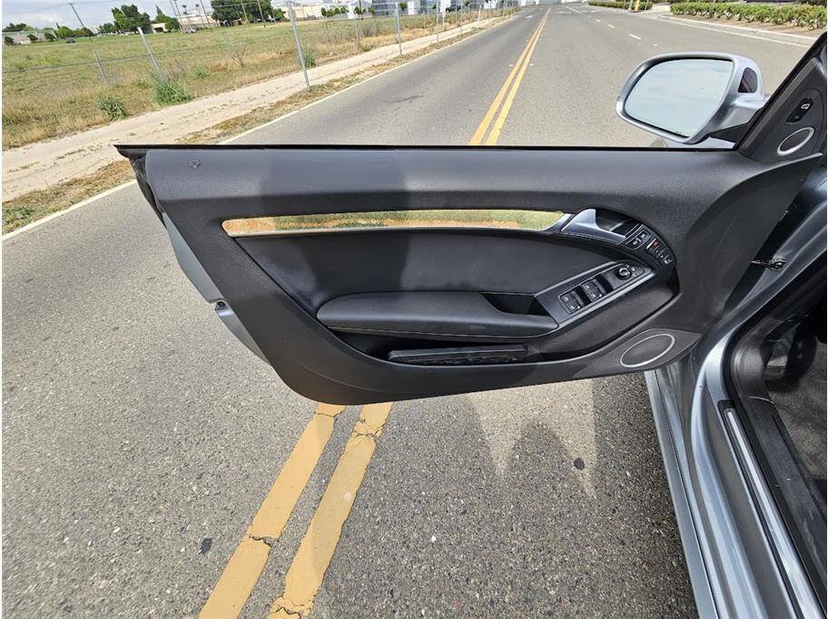 Used 2011 Audi S5 Prestige image 28