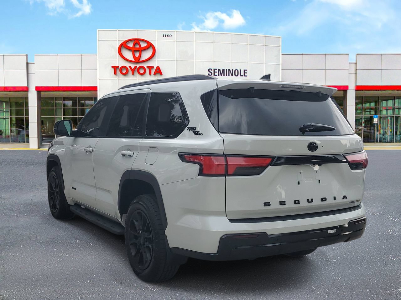 Used 2026 Toyota Sequoia 4WD image 4
