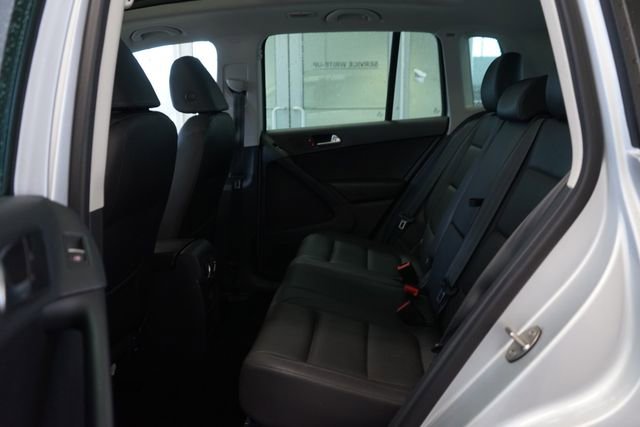Used 2017 Volkswagen Tiguan Wolfsburg Edition image 30