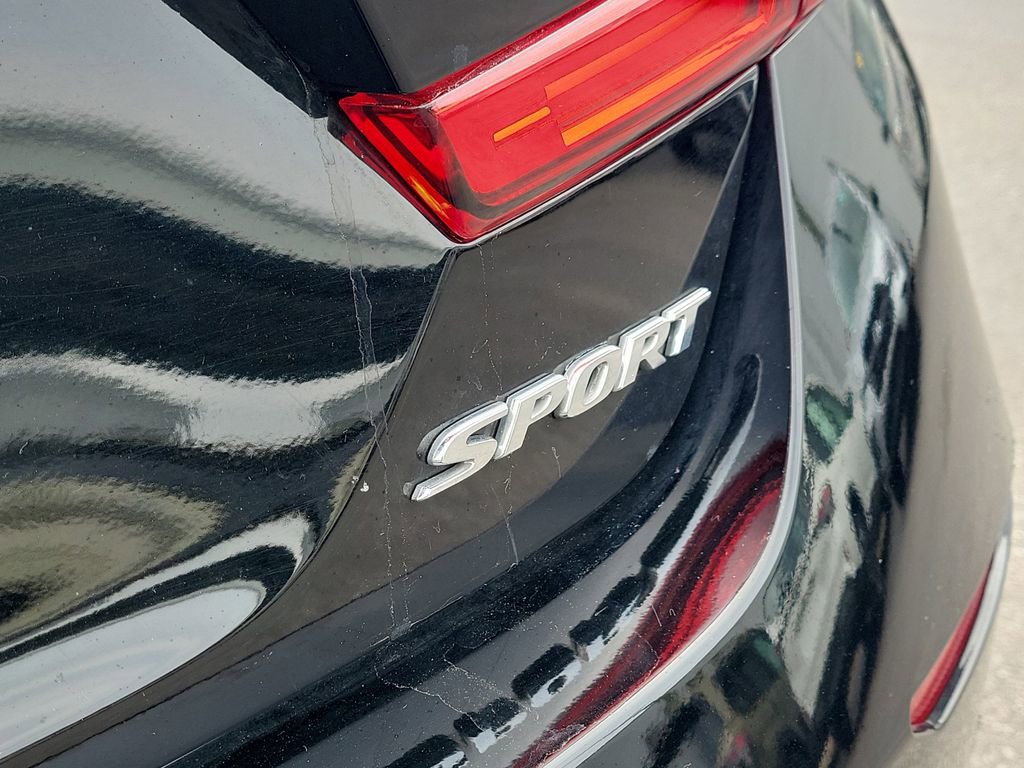 Used 2022 Honda Accord Sport image 6