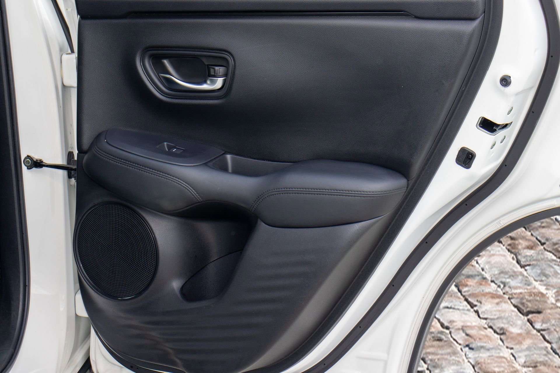 Certified 2024 Honda HR-V LX image 8