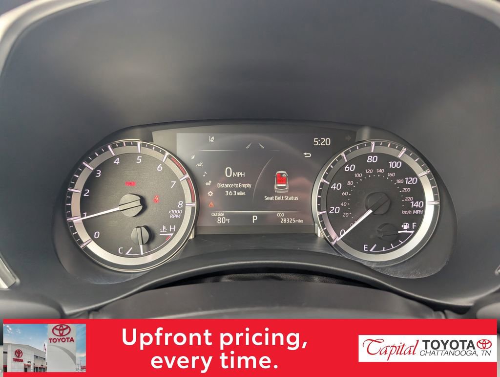 Used 2023 Toyota Highlander XLE FWD image 19