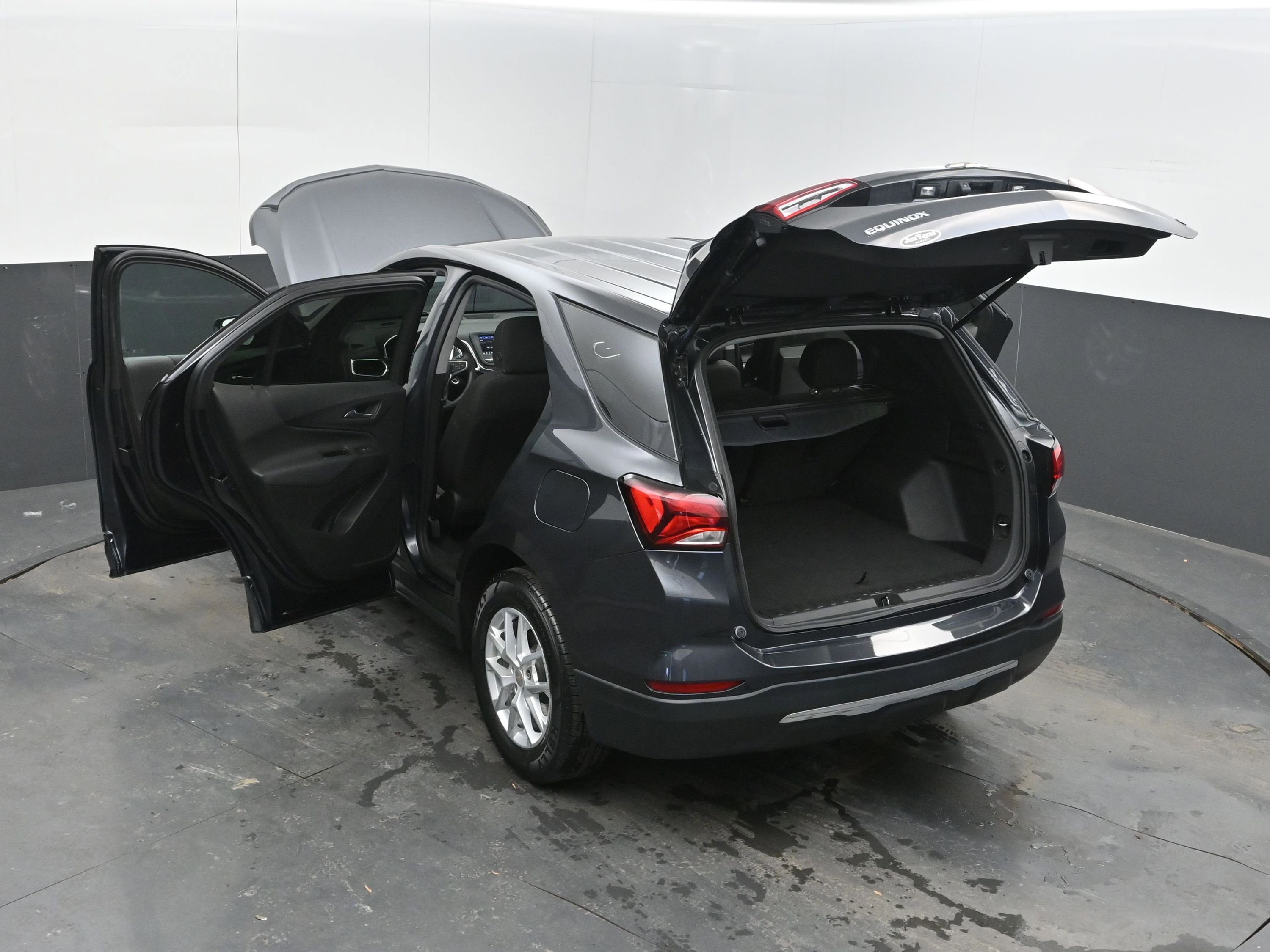 Used 2023 Chevrolet Equinox LT image 45