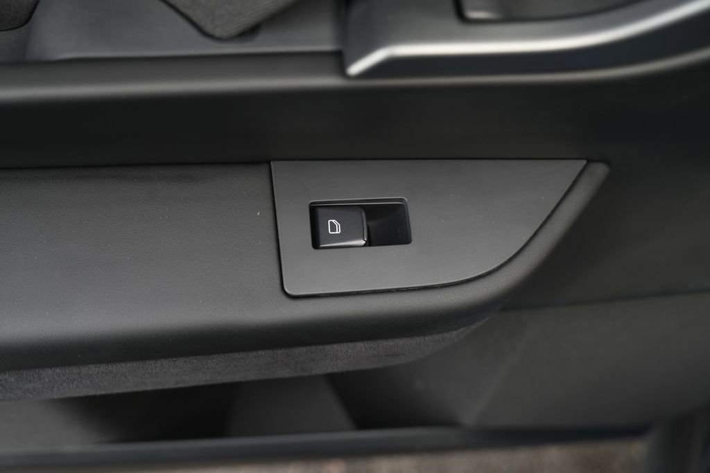 Used 2023 Fisker Ocean Extreme image 28