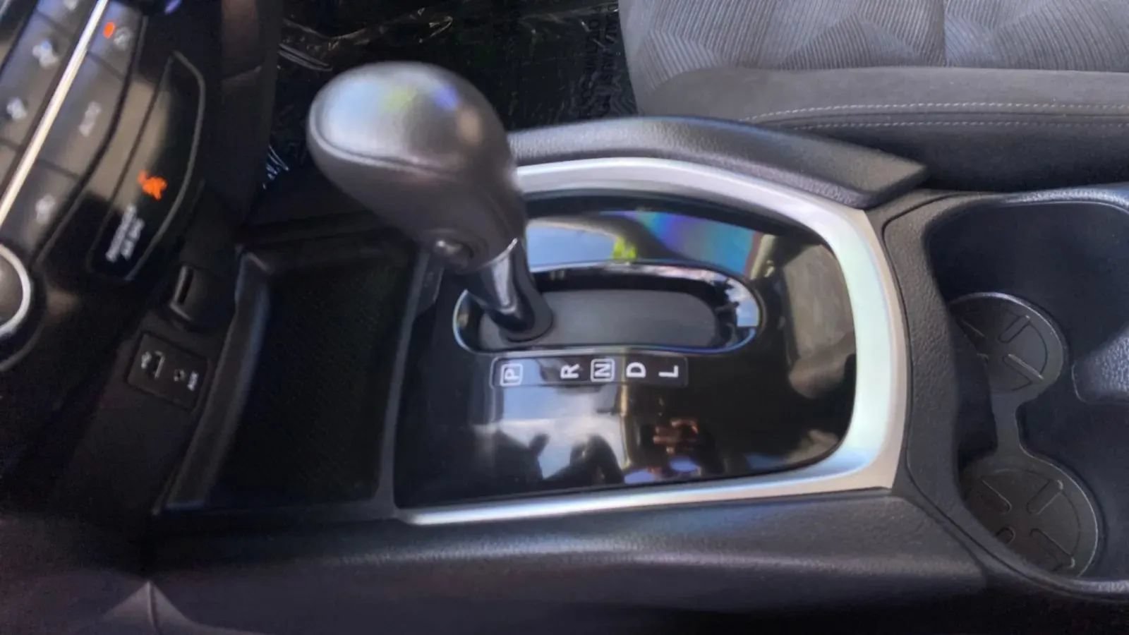 Used 2016 Nissan Rogue SV FWD image 14